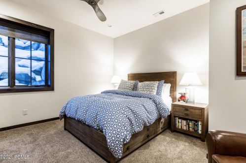 2424 Iron Mtn Dr, Park City UT 84060-6559 exterior