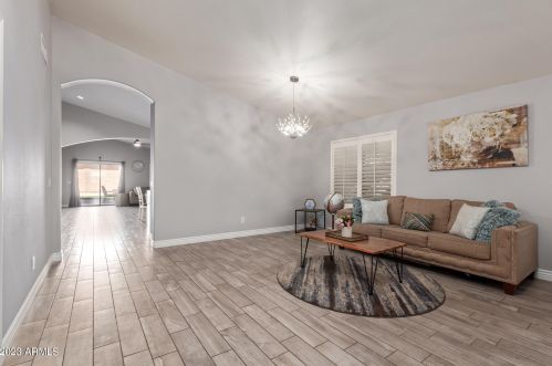 2310 Bent Tree Dr, Phoenix AZ  85085-4771 exterior