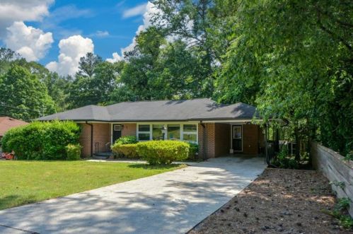 2314 Bryant Dr, Atlanta GA  30344-2010 exterior