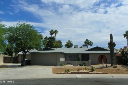 4931 Crocus Dr, Scottsdale AZ  85254-2821 exterior