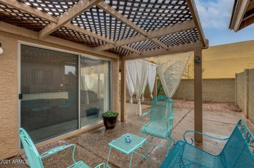 12822 50 Way, Phoenix AZ 85044-4132 exterior