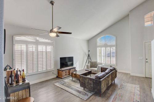 17806 13 Pl, Phoenix AZ 85014-1119 exterior