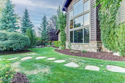 4712 Pace Dr, Park City UT 84098-6631 exterior