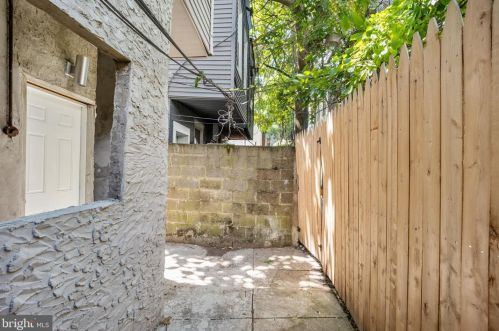 2622 Bancroft St, Philadelphia PA  19132-3933 exterior