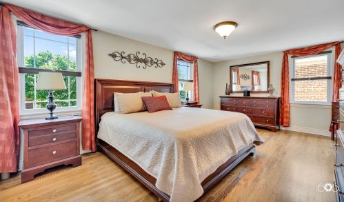 1906 Maple Ave, Forest View IL 60402-1549 exterior