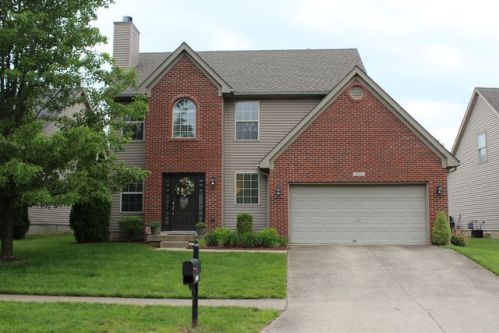 1608 Crosstimbers Dr, Louisville KY  40245-7554 exterior