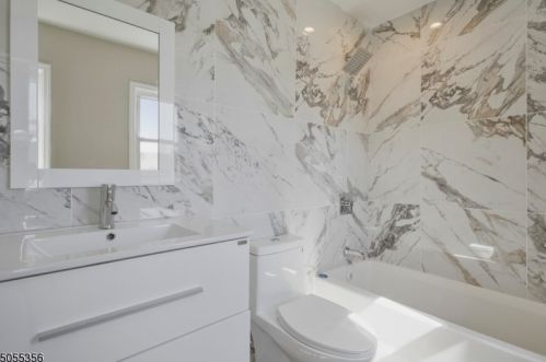 19 Elmwood Ave, Belleville NJ  07109-2306 exterior