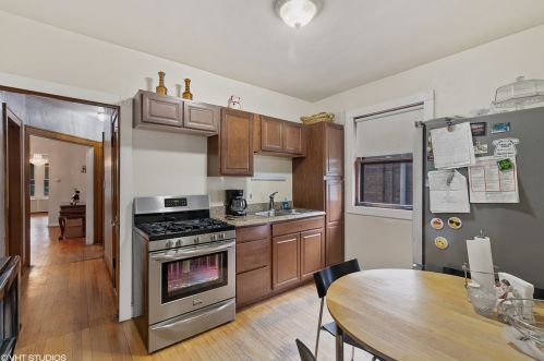 2401 Kenilworth Ave, Forest View IL 60402-2213 exterior