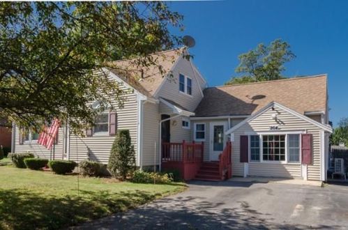 204 Raynor Ave, Whitman MA  02382-2152 exterior