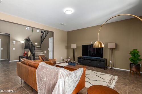 1759 Desperado Way, Phoenix AZ 85085-6327 exterior