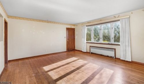 30 Mary St, Belleville NJ 07109-2363 exterior