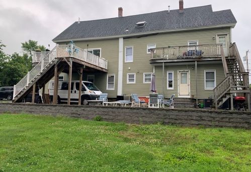 1122 Mammoth Rd, Dracut MA 01826 exterior