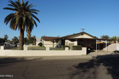 4001 61 St, Phoenix AZ 85033-1712 exterior