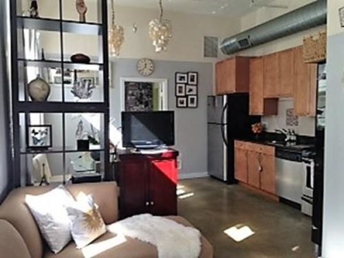 960 Broadway, Chelsea MA  02150-2202 exterior