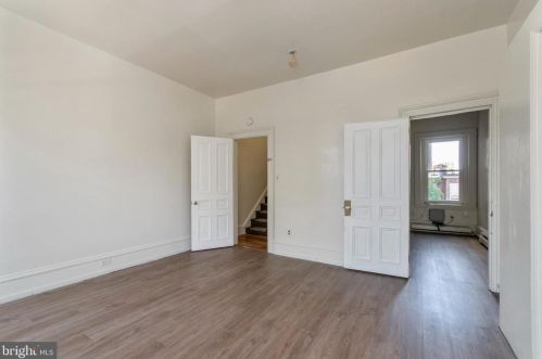 2013 15 St, Philadelphia PA 19121-2301 exterior