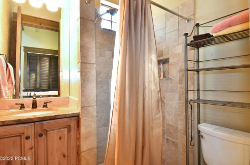 2702 Est Dr, Park City UT 84060-6878 exterior