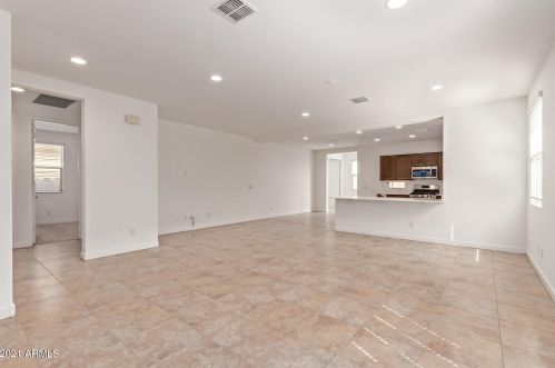 9362 Devonshire Ave, Phoenix AZ  85037-2017 exterior