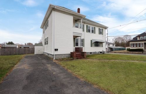 94 Winter St, Taunton, MA 02780-1935
