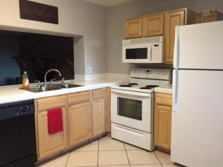 3924 Oak St, Phoenix AZ  85008-2251 exterior