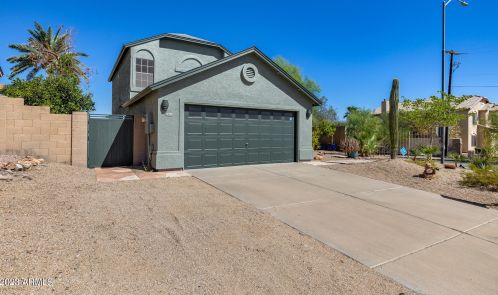 1944 Behrend Dr, Phoenix AZ 85027-3834 exterior