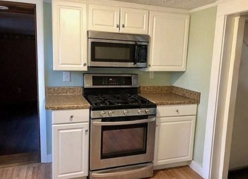 28 Hollywood Ter, North Reading MA 01864-1155 exterior