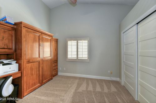 12618 38 St, Phoenix AZ 85040-1613 exterior