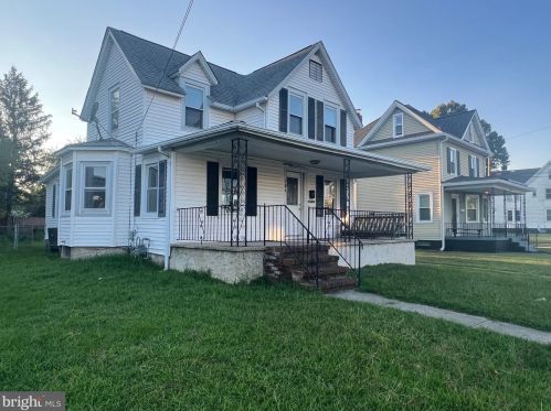 704 Billings Ave, West Deptford, NJ 08066-1215