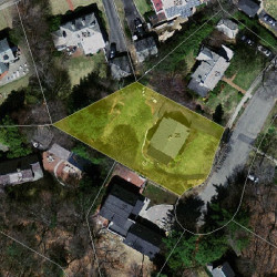 25 Pilgrim Rd, Newton MA 02468-2124 aerial view