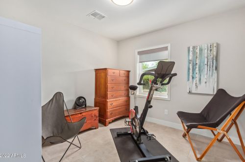 6720 11th St, Phoenix AZ  85014-1028 exterior