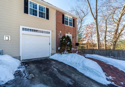 233 Saint Mary St, Needham MA 02494-3162 exterior