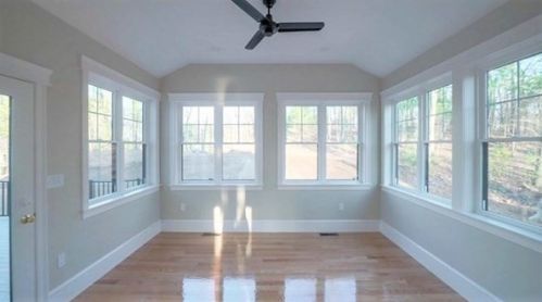 1 Dogwood Ln, North Reading MA 01864-1925 exterior