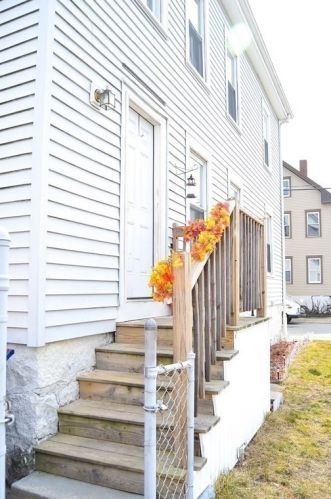 219 St, New Bedford MA 02740-4133 exterior