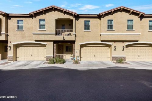 8976 8 Dr, Phoenix AZ 85041-6754 exterior