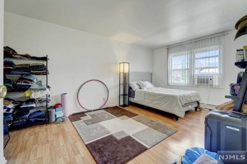 118 Sussex St, East Newark NJ 07029-2122 exterior