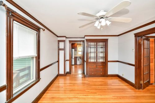 291 St, Dedham MA 02026-2044 exterior