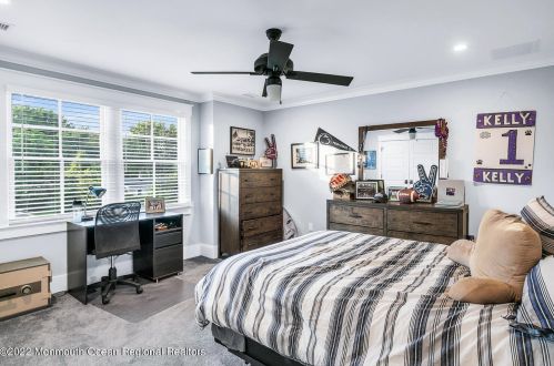 61 Winding Way, Little Silver NJ 07739-1720 exterior