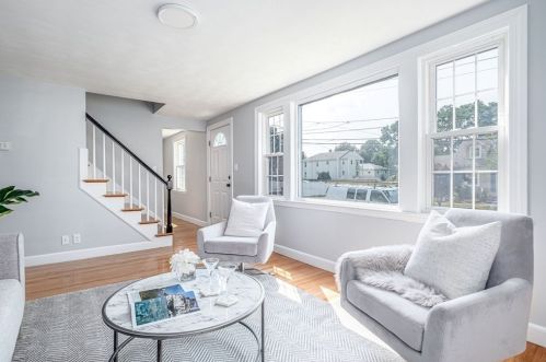 109 Un St, Arlington MA 02474-3629 exterior