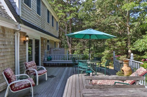 21 Mary Beth Ln, Harwich MA 02645-1326 exterior