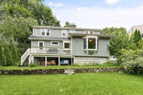 119 Rhinecliff St, Arlington MA 02476-7332 exterior