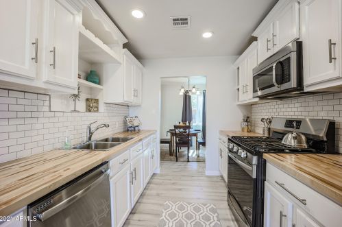 1712 Cocopah St, Phoenix, AZ 85007-4025