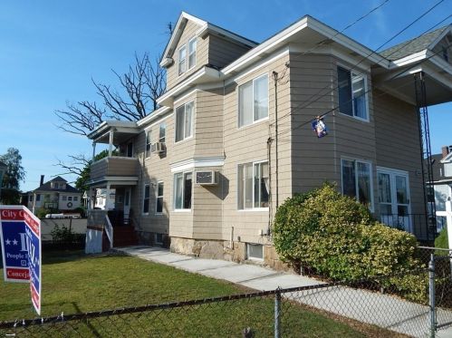 10 Mckinley Ave, Lawrence MA  01843-3516 exterior