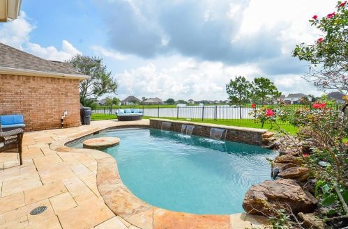 9111 Bonbrook Bnd Ln, Richmond TX 77469-4730 exterior