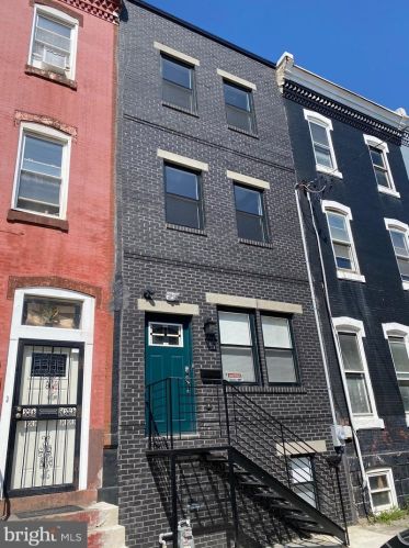 2038 20th St, Philadelphia, PA 19121-1506