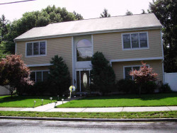 203 Spiers Rd, Newton, MA 02459-3717