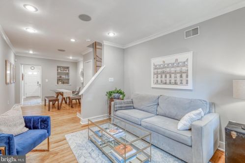 773 6th St, Philadelphia PA  19147-3037 exterior