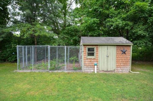 203 Precinct St, Taunton MA 02718-1211 exterior