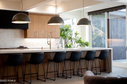 2722 Est Dr, Park City UT 84060-6877 exterior