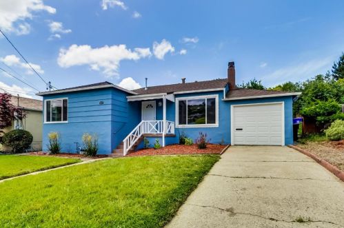 15977 Windsor Dr, San Leandro CA  94578-1415 exterior