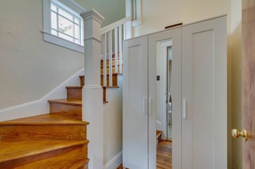 3 Beacon St, Quincy MA 02169-7117 exterior