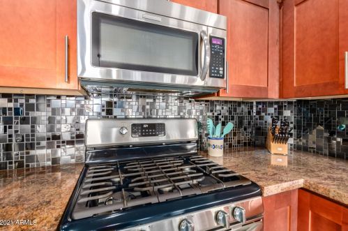 1709 Cathedral Rock Dr, Phoenix AZ 85048-8909 exterior